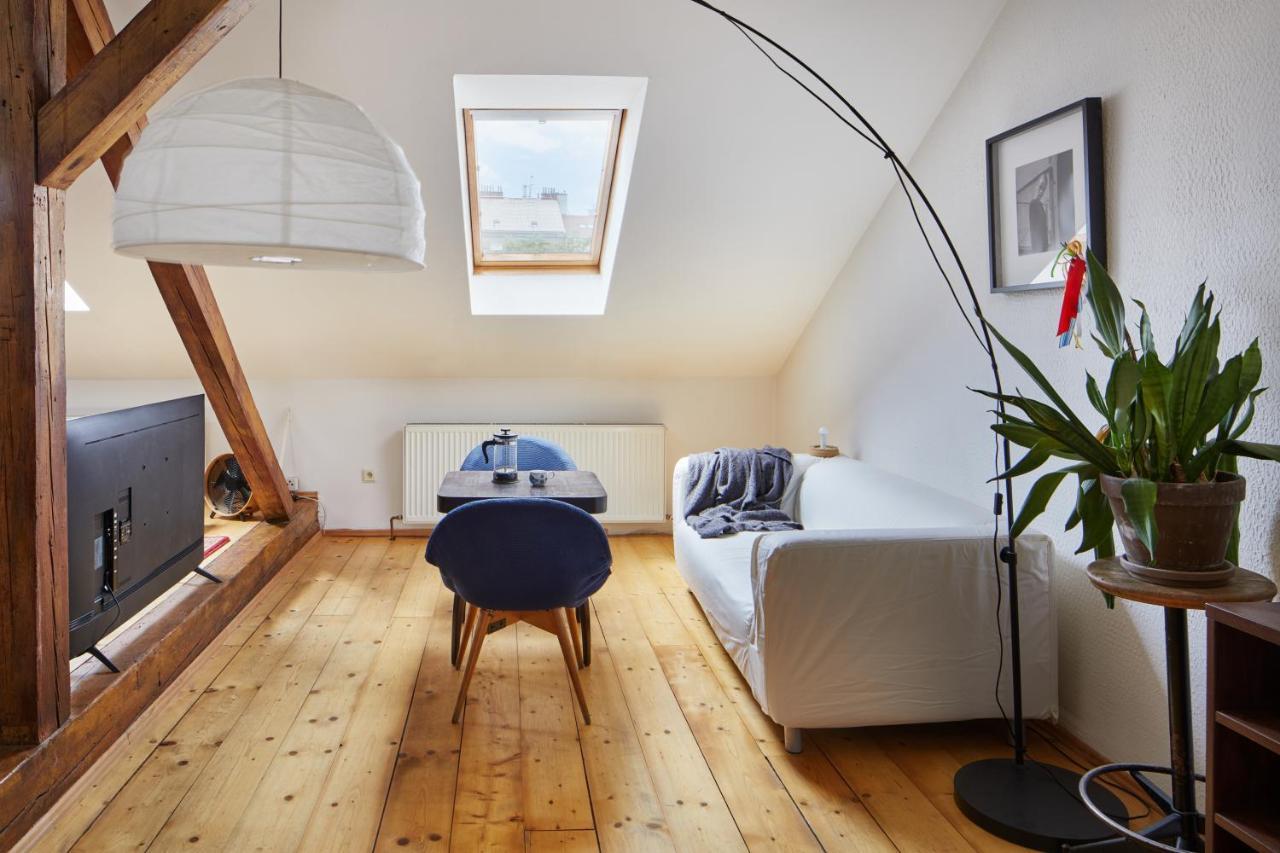 Prague Days - Sunlit Attic Loft In Vinohrady Apartment Exterior photo
